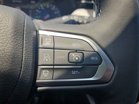 New 2025 Jeep Compass Limited image 26