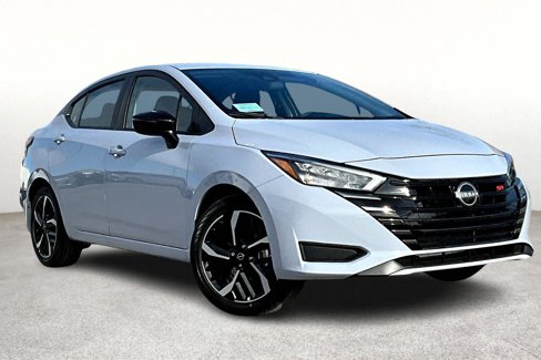 New 2025 Nissan Versa SR w/ Trunk Package image 5