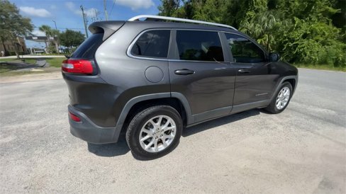 Used 2014 Jeep Cherokee Latitude w/ Comfort/Convenience Group image 8