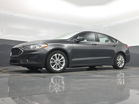Used 2019 Ford Fusion SE image 38