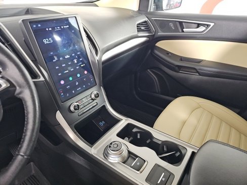 Used 2024 Ford Edge SEL w/ Convenience Package image 19