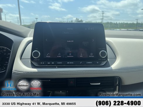 Used 2022 Nissan Rogue SV image 17