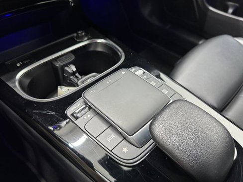 Used 2021 Mercedes-Benz CLA 250 image 36