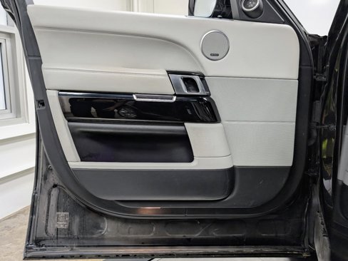 Used 2016 Land Rover Range Rover Supercharged image 13