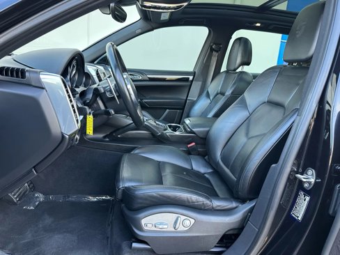 Used 2014 Porsche Cayenne image 9