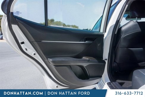 Used 2023 Toyota Camry SE image 17