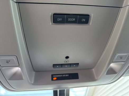 Used 2015 GMC Sierra 1500 SLE w/ SLE Value Package image 25