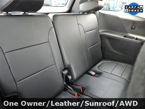 Used 2019 Chevrolet Traverse Premier w/ LPO, Blackout Package image 34