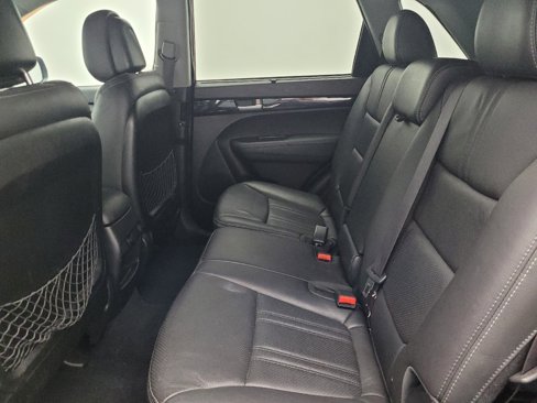 Used 2015 Kia Sorento LX image 18