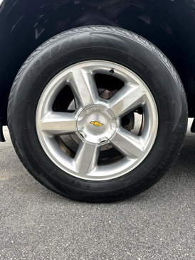 Used 2009 Chevrolet Suburban LTZ image 8