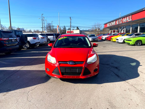 Used 2014 Ford Focus SE w/ SE Winter Package image 8