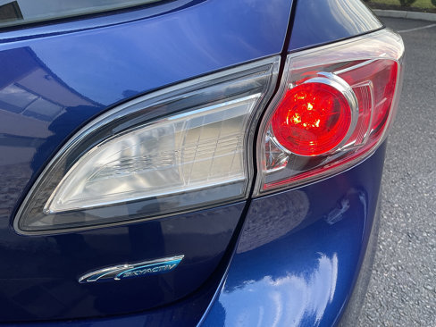 Used 2012 MAZDA MAZDA3 i Touring image 18