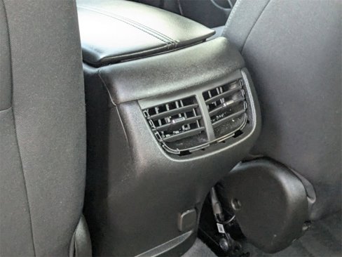 Used 2024 Chevrolet Malibu LT image 25