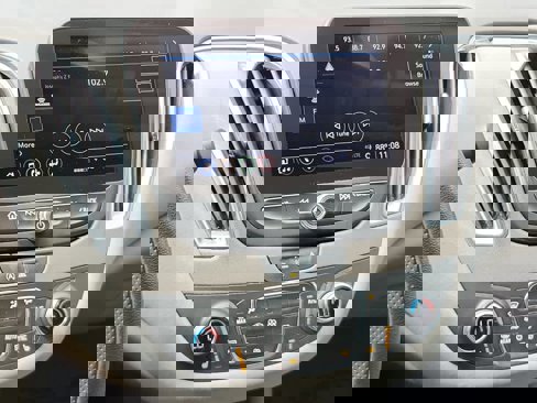Used 2021 Chevrolet Malibu LT image 13