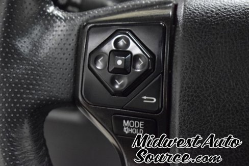 Used 2019 Toyota 4Runner 4WD image 18