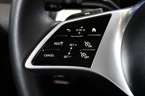 Used 2025 Mercedes-Benz GLB 250 4MATIC image 4