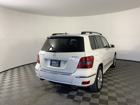 Used 2012 Mercedes-Benz GLK 350 4MATIC image 3