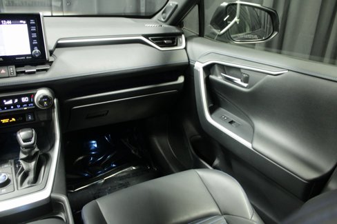 Used 2019 Toyota RAV4 XSE image 19
