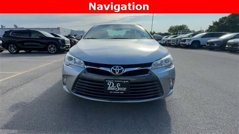 Used 2017 Toyota Camry LE image 3