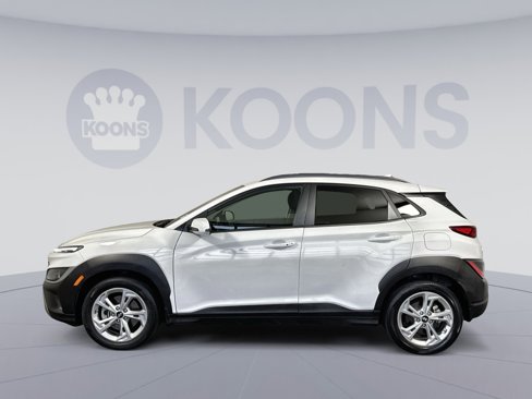 Used 2023 Hyundai Kona SEL image 2
