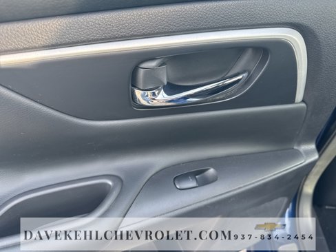 Used 2017 Nissan Altima 2.5 SR w/ LED Appearance Package image 11