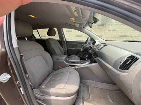 Used 2011 Kia Sportage LX w/ Convenience Pkg image 9