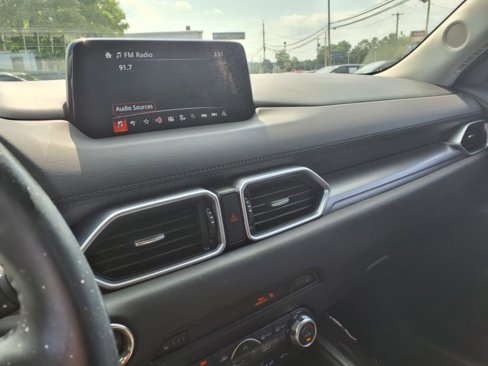 Used 2018 MAZDA CX-5 Touring image 31
