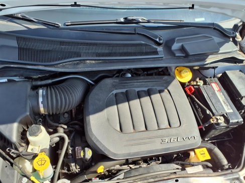 Used 2019 Dodge Grand Caravan SE image 28