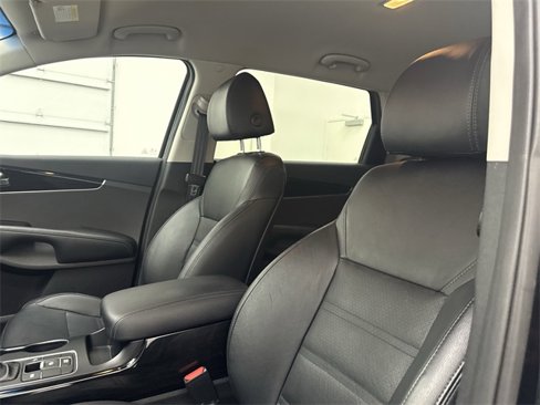 Used 2019 Kia Sorento EX image 15
