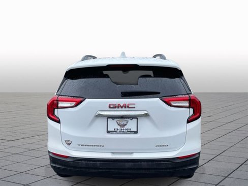 Used 2023 GMC Terrain SLE w/ Driver Convenience Package image 6