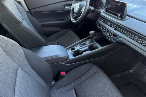 Certified 2023 Honda Accord EX image 27