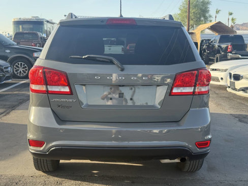 Used 2019 Dodge Journey SE image 7