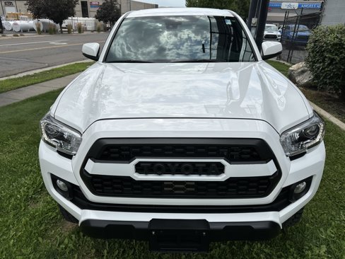 Used 2022 Toyota Tacoma TRD Off-Road image 14