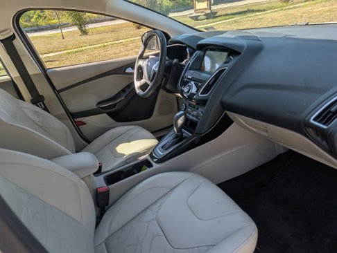 Used 2018 Ford Focus Electric Hatchback image 21