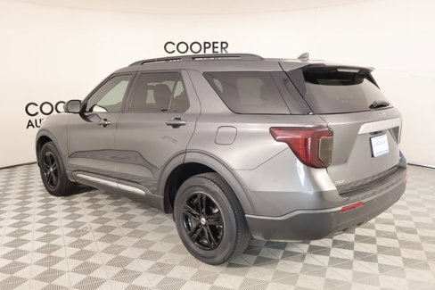 Used 2020 Ford Explorer XLT image 22