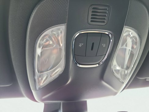 New 2026 Jeep Compass Latitude image 40
