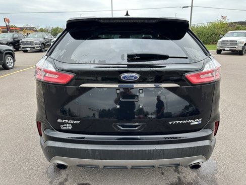 Used 2020 Ford Edge Titanium w/ Equipment Group 301A image 4