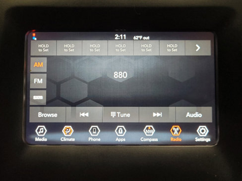 Used 2020 Jeep Cherokee Latitude Plus image 25