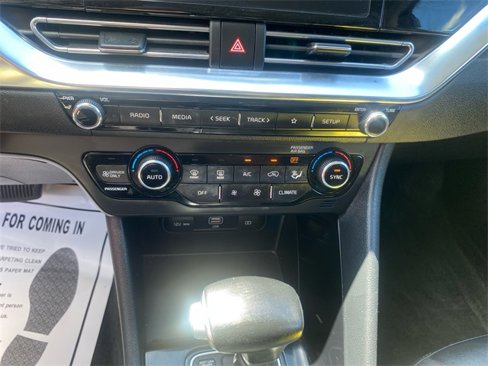 Used 2022 Kia Niro LXS image 14