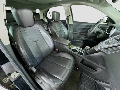 Used 2011 Chevrolet Equinox LTZ image 30