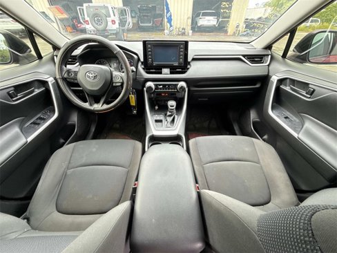 Used 2021 Toyota RAV4 LE image 22
