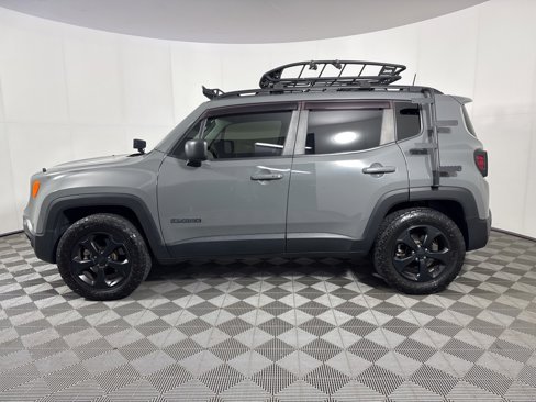 Used 2021 Jeep Renegade Sport image 3