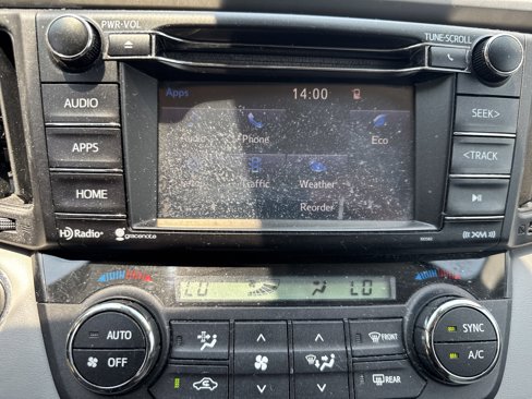 Used 2018 Toyota RAV4 XLE image 19