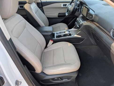 Used 2020 Ford Explorer Limited image 40
