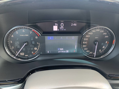 Used 2022 Cadillac XT5 Premium Luxury image 16