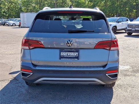 Used 2023 Volkswagen Taos SE image 5