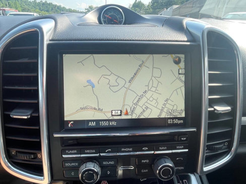 Used 2016 Porsche Cayenne image 20