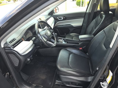 Used 2022 Jeep Compass Limited w/ Sun and Sound Group image 9