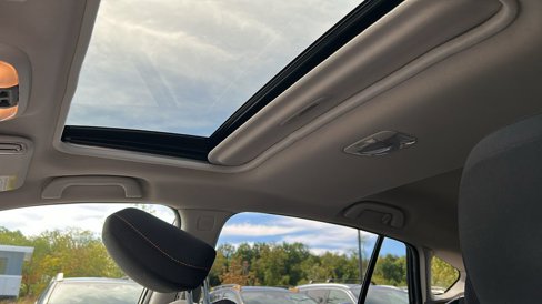 Certified 2022 Subaru Crosstrek 2.0i Premium w/ Moonroof Package image 21