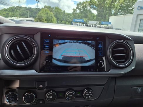 Used 2019 Toyota Tacoma TRD Off-Road image 23